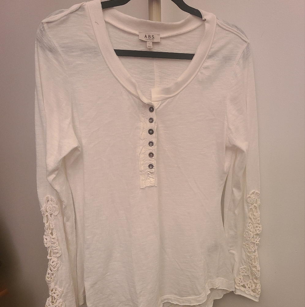 White Crocheted Elbow Patch - image 1